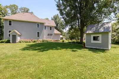 W247S8375  Stonehill Dr, Vernon, WI 53149 - Photo 12