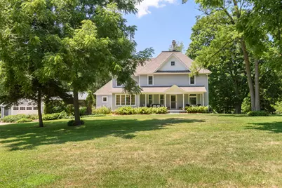 W247S8375  Stonehill Dr, Vernon, WI 53149 - Photo 2