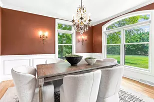 10105 N Parkside Ct, Mequon, WI 53092 - Photo 10