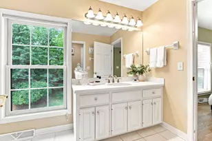 10105 N Parkside Ct, Mequon, WI 53092 - Photo 48