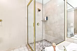 10105 N Parkside Ct, Mequon, WI 53092 - Photo 40