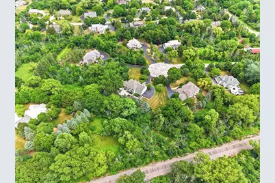 10105 N Parkside Ct, Mequon, WI 53092 - Photo 72