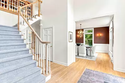 10105 N Parkside Ct, Mequon, WI 53092 - Photo 4