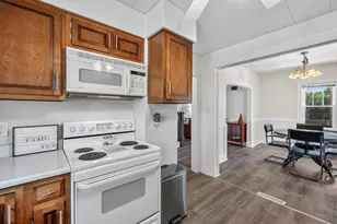 30421 Forest Dr, Burlington, WI 53105 - Photo 16