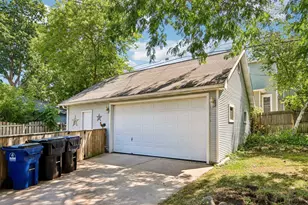 1719 Park Ave, Racine, WI 53403 - Photo 38