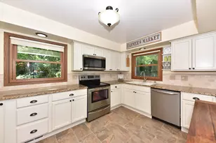 731 Tipperary Ln, Erin, WI 53027 - Photo 8