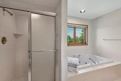 10531 N Haddonstone Pl, Mequon, WI 53092 - Photo 22