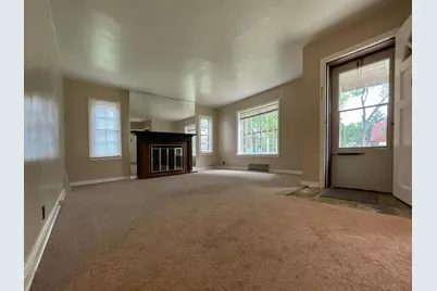 4924 N 73rd St, Milwaukee, WI 53218 - Photo 6