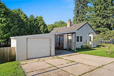 2912  Adams St, Two Rivers, WI 54241 - Photo 32