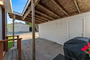 2912 Adams St, Two Rivers, WI 54241 - Photo 40
