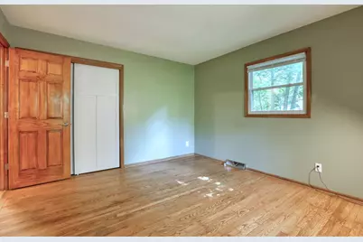 N52W21868  Virginia Ln, Menomonee Falls, WI 53051 - Photo 16