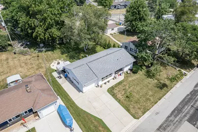 24  Park View Ln, Watertown, WI 53094 - Photo 6