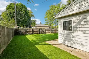 8189 N 54th St, Brown Deer, WI 53223 - Photo 44