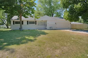 8189 N 54th St, Brown Deer, WI 53223 - Photo 52