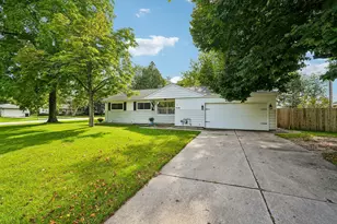 8189 N 54th St, Brown Deer, WI 53223 - Photo 42