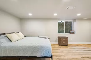 8189 N 54th St, Brown Deer, WI 53223 - Photo 6