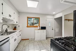 8189 N 54th St, Brown Deer, WI 53223 - Photo 28