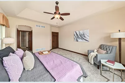 W197N5635  Powell Dr, Menomonee Falls, WI 53051 - Photo 20