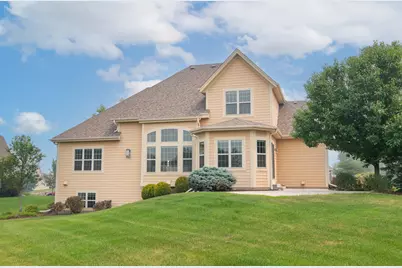 W197N5635  Powell Dr, Menomonee Falls, WI 53051 - Photo 34