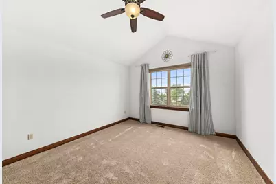 W197N5635  Powell Dr, Menomonee Falls, WI 53051 - Photo 24