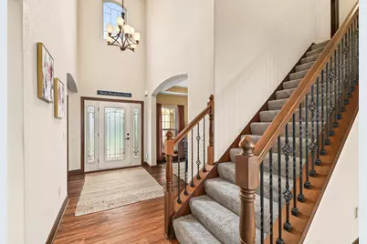 W197N5635  Powell Dr, Menomonee Falls, WI 53051 - Photo 4