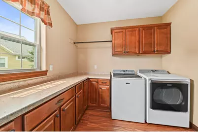 W197N5635  Powell Dr, Menomonee Falls, WI 53051 - Photo 32