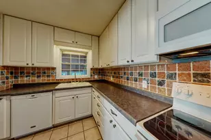 302 E Dodge St, Jefferson, WI 53549 - Photo 4