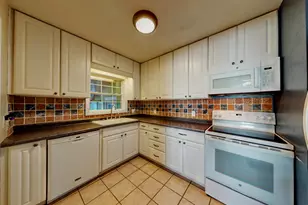 302 E Dodge St, Jefferson, WI 53549 - Photo 6