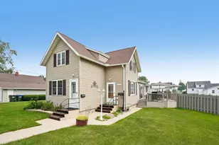 1212 6th St, Algoma, WI 54201 - Photo 2