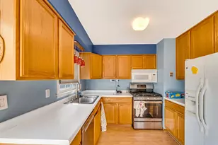 4106 W Cherrywood Ln, Brown Deer, WI 53209 - Photo 4