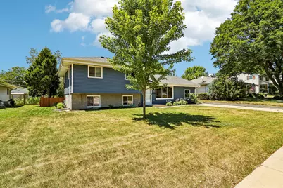 222  Millwood Ln, Waukesha, WI 53188 - Photo 6