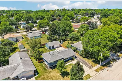 222  Millwood Ln, Waukesha, WI 53188 - Photo 52