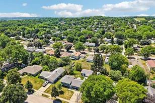 222 Millwood Ln, Waukesha, WI 53188 - Photo 54