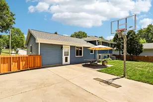 222 Millwood Ln, Waukesha, WI 53188 - Photo 40