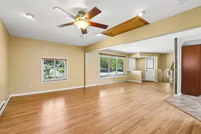 222  Millwood Ln, Waukesha, WI 53188 - Photo 10