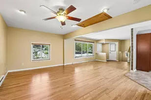 222 Millwood Ln, Waukesha, WI 53188 - Photo 10