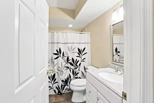 303 Parkview Ct, Hartland, WI 53029 - Photo 26