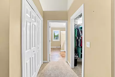 303  Parkview Ct, Hartland, WI 53029 - Photo 14
