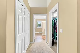 303 Parkview Ct, Hartland, WI 53029 - Photo 14