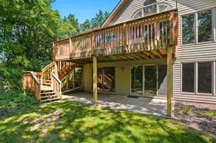 303 Parkview Ct, Hartland, WI 53029 - Photo 34