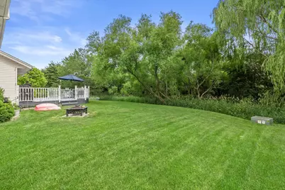 905 E Twin Oaks Dr, Oak Creek, WI 53154 - Photo 38