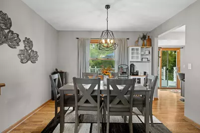 905 E Twin Oaks Dr, Oak Creek, WI 53154 - Photo 6