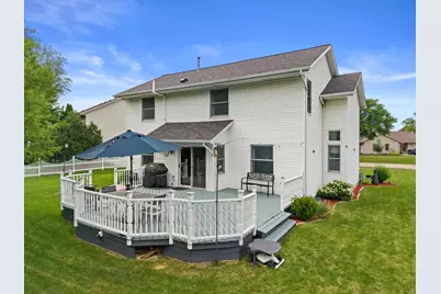 905 E Twin Oaks Dr, Oak Creek, WI 53154 - Photo 36