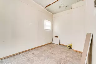 917 S 9th St, Milwaukee, WI 53204 - Photo 16