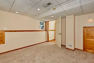 N166W21071 Parkway Dr, Jackson, WI 53037 - Photo 38