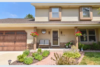 W163N10578  Ridgeview Ln, Germantown, WI 53022 - Photo 2