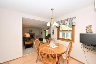 21775 Gaywood Dr, Brookfield, WI 53045 - Photo 12