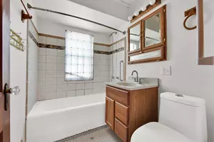 2136 S 72nd St, West Allis, WI 53219 - Photo 14