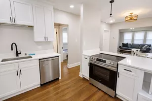 1917 S 71st St, West Allis, WI 53219 - Photo 10