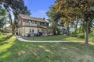 3376 S 44th St, Greenfield, WI 53219 - Photo 6